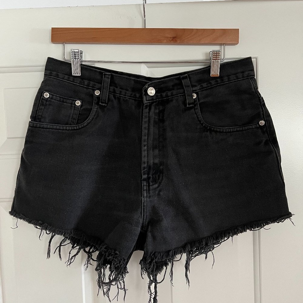 Vintage Levi's cut-offs - fits like a size 8